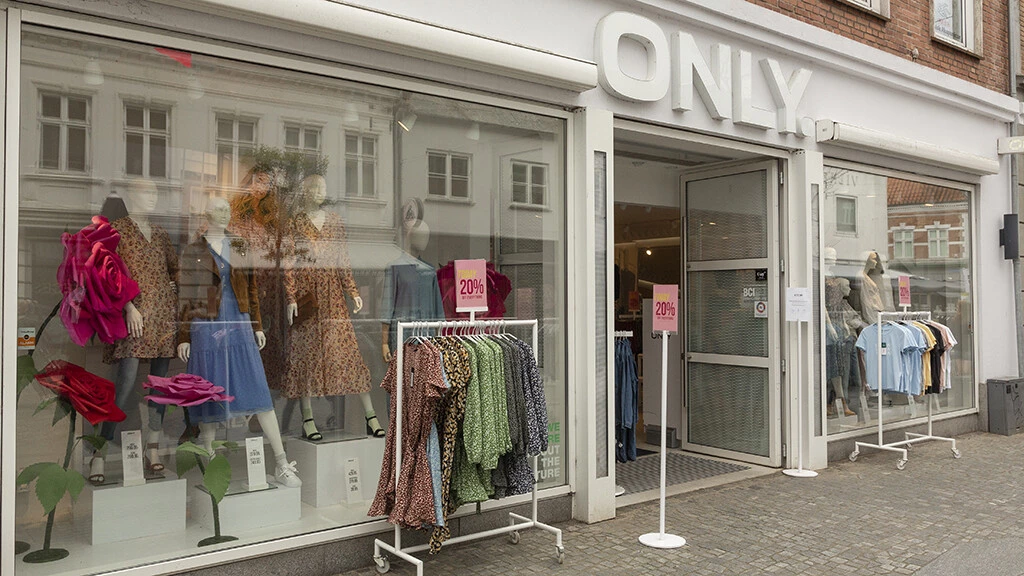 Φτηνός Only Κατάστημα -Φτηνός Only Κατάστημα 1151