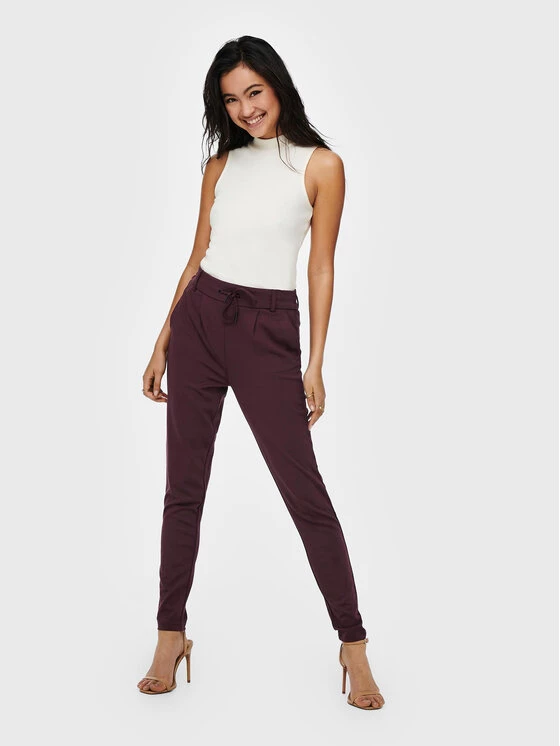 ONLY Γυναίκες Υφασμάτινα Παντελόνια Παντελόνι υφασμάτινο Poptrash 15115847 Μπορντό Regular Fit 4 ONLY Γυναίκες Υφασμάτινα Παντελόνια Παντελόνι υφασμάτινο Poptrash 15115847 Μπορντό Regular Fit - Image 2