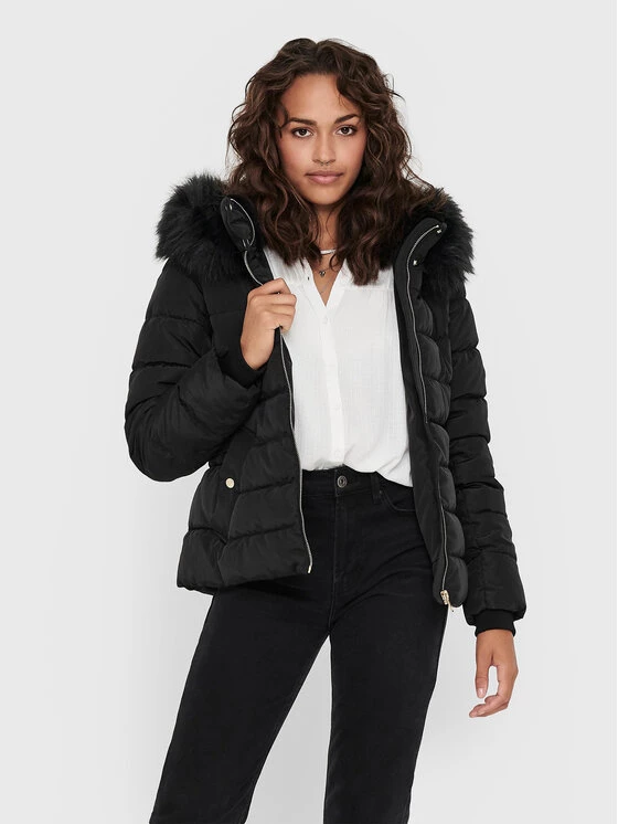 ONLY Γυναίκες Χειμωνιάτικα Μπουφάν Μπουφάν πουπουλένιο Camilla 15204607 Μαύρο Regular Fit 3 ONLY Γυναίκες Χειμωνιάτικα Μπουφάν Μπουφάν πουπουλένιο Camilla 15204607 Μαύρο Regular Fit
